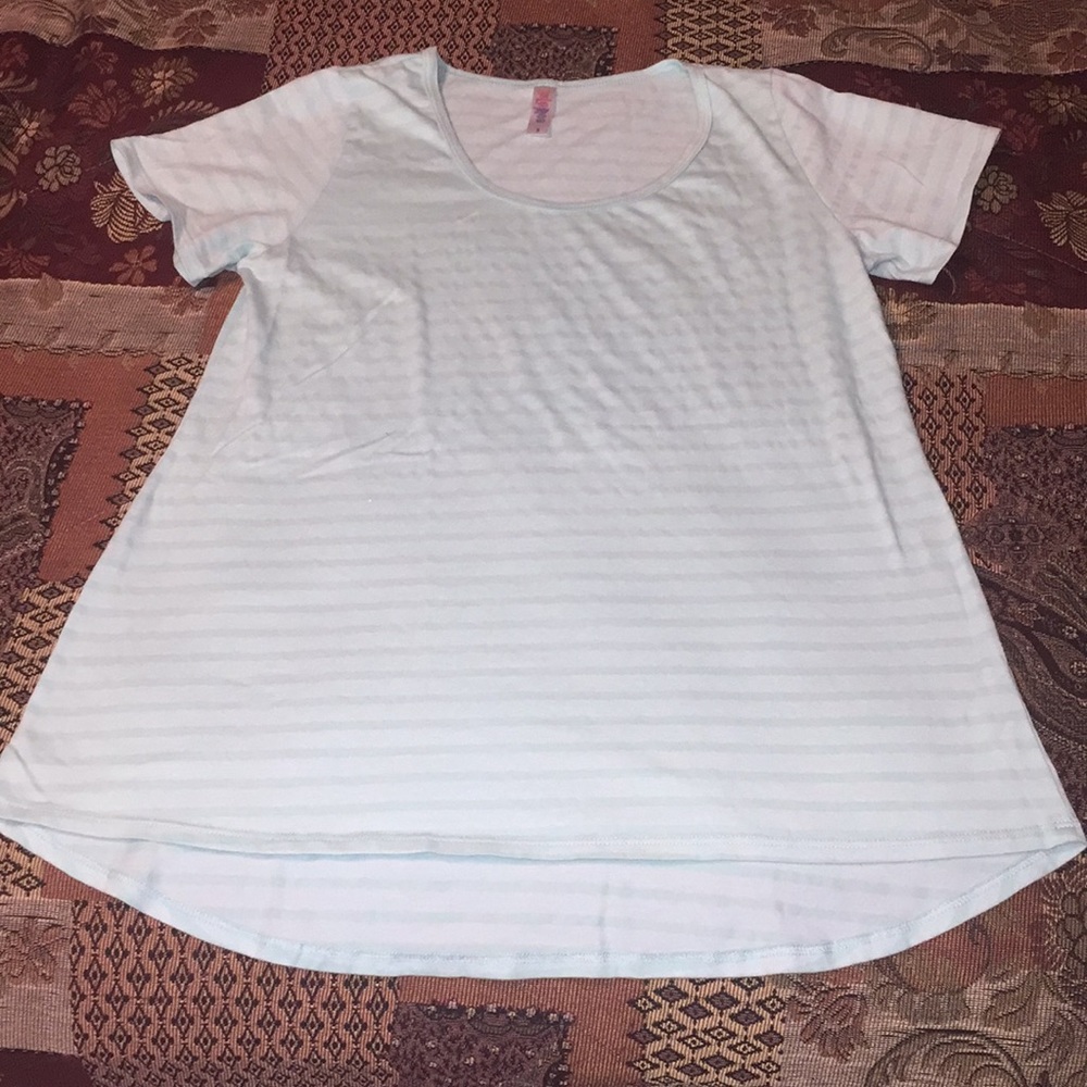 LuLaRoe tee